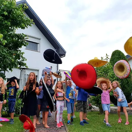 Dom wakacyjny Wir - Letniskowe Gąski
